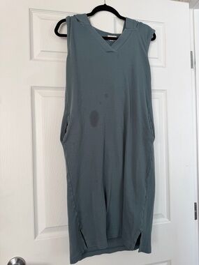 Pact Sleeveless Hooded V-Neck Dress in Dusty Teal